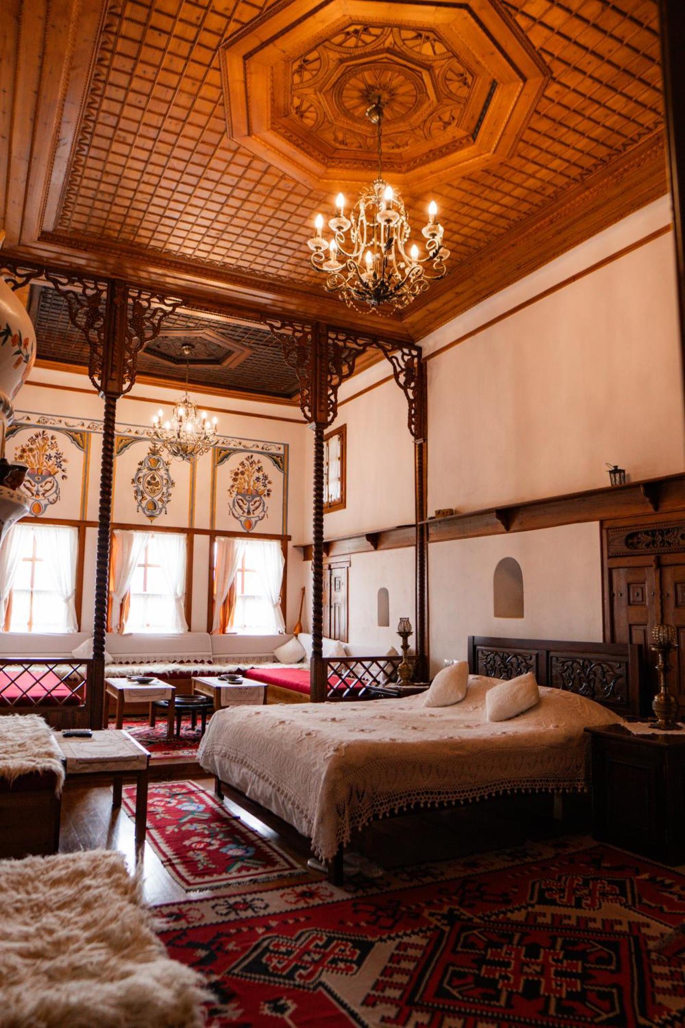 Old Bazaar 1790 Hotel Gjirokastër