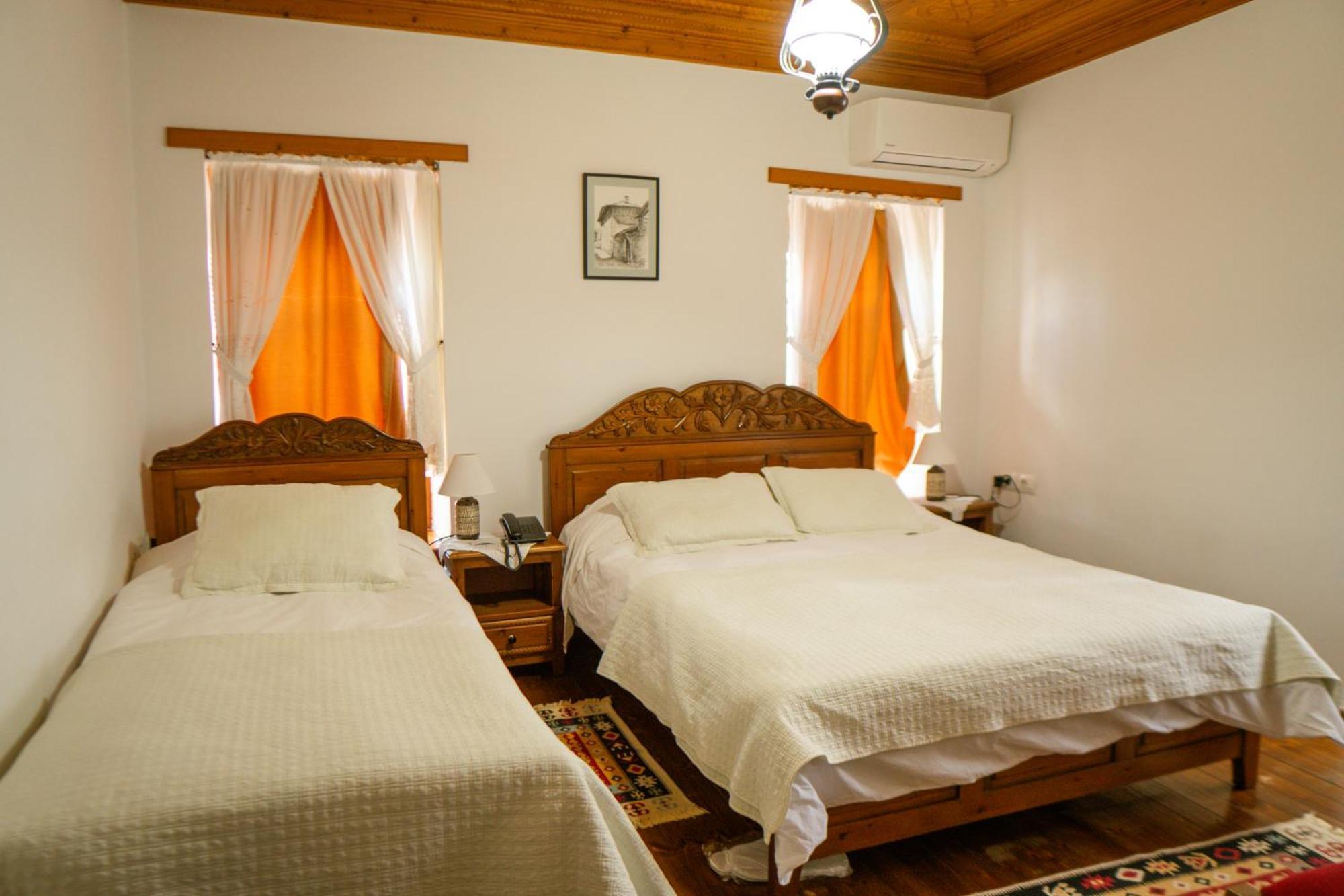 Old Bazaar 1790 Hotel Gjirokastër
